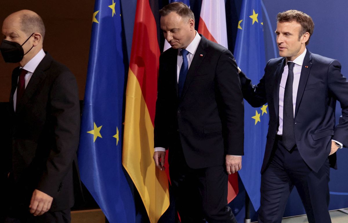 A fake Emmanuel Macron traps the Polish president
